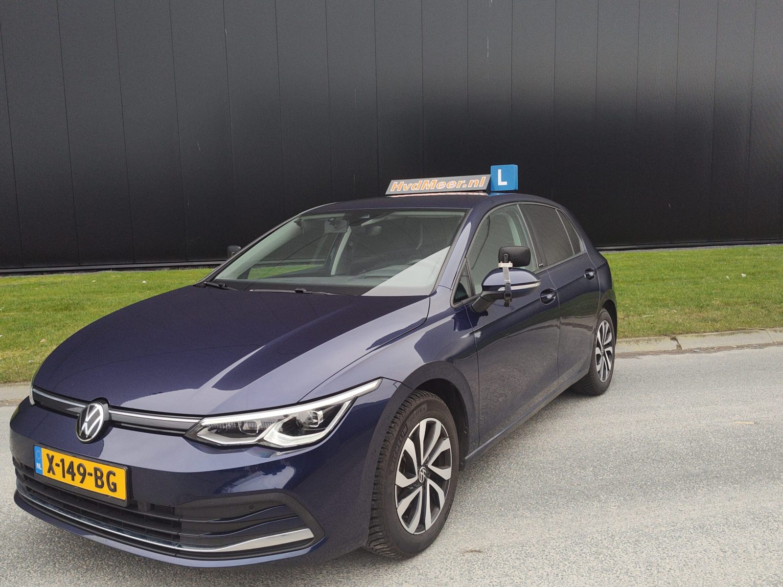 Lesauto van Autorijschool H v/d Meer in Engelum